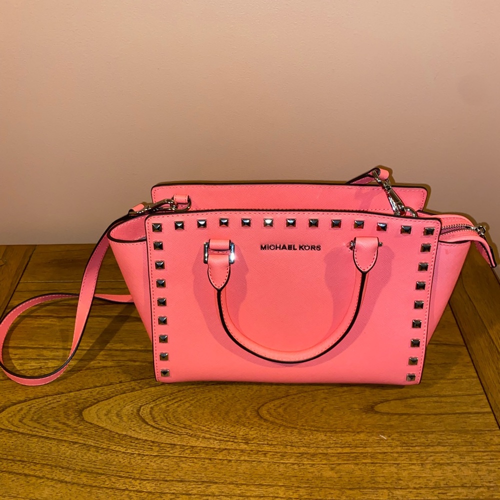 Michael Kors purse